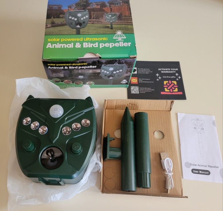 Animal Spook Scare Repeller Ultrasonic Solar Power