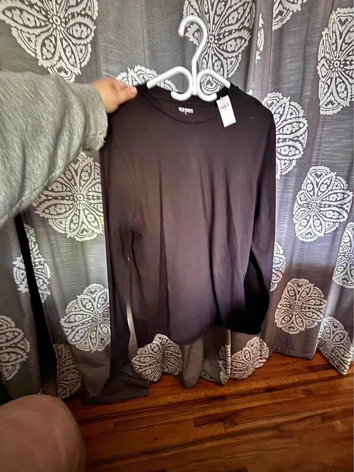 Brand New Old Navy Long Sleeve Shirt - Medium