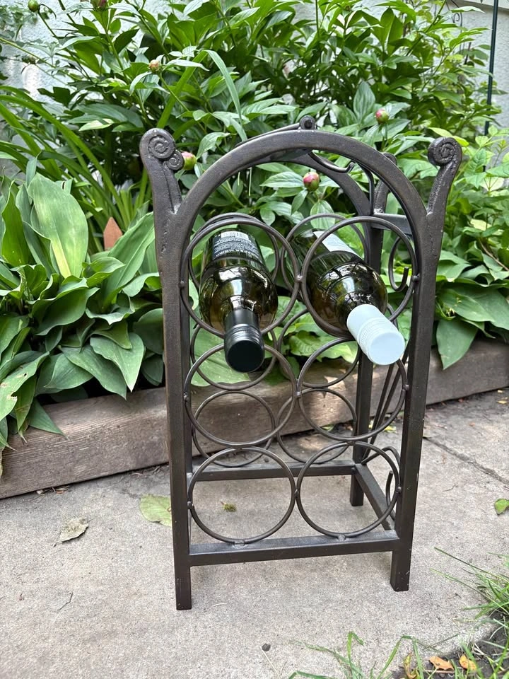 Wrought Iron 6-Bottle Wine Rack