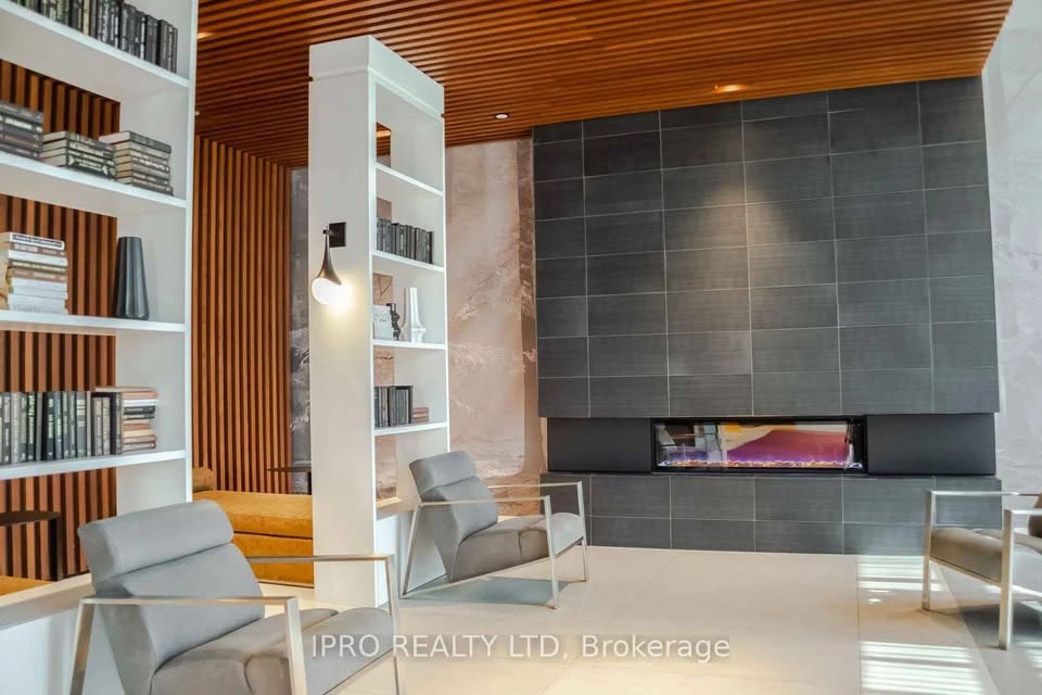 2 Beds 2 Baths - 297 Oak Walk Drive - photo 3