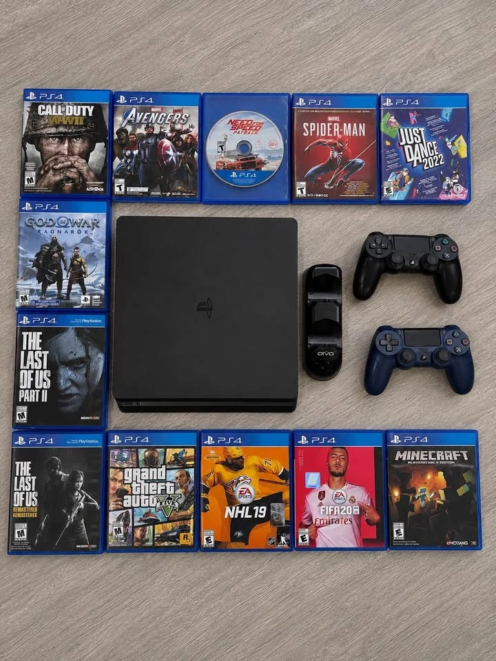 PS4 Console Bundle - 2 Controllers + 12 Games + Charging Dock