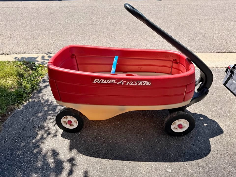 Radio Flyer Pathfinder Wagon