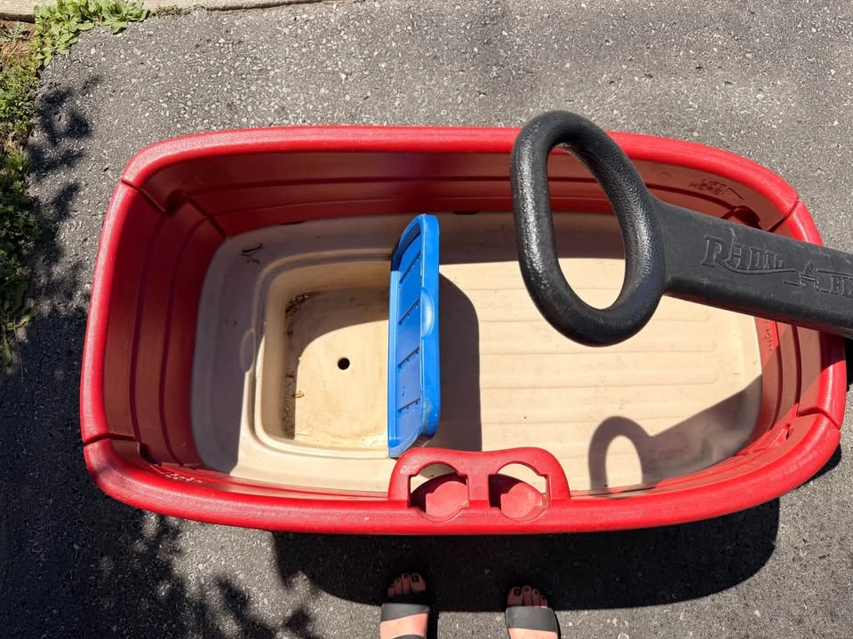 Radio Flyer Pathfinder Wagon - photo 2
