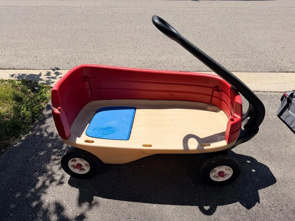 Radio Flyer Pathfinder Wagon - photo 4