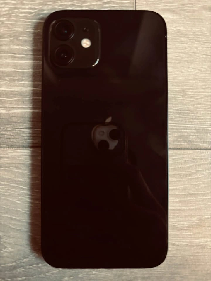 iPhone XR - photo 3