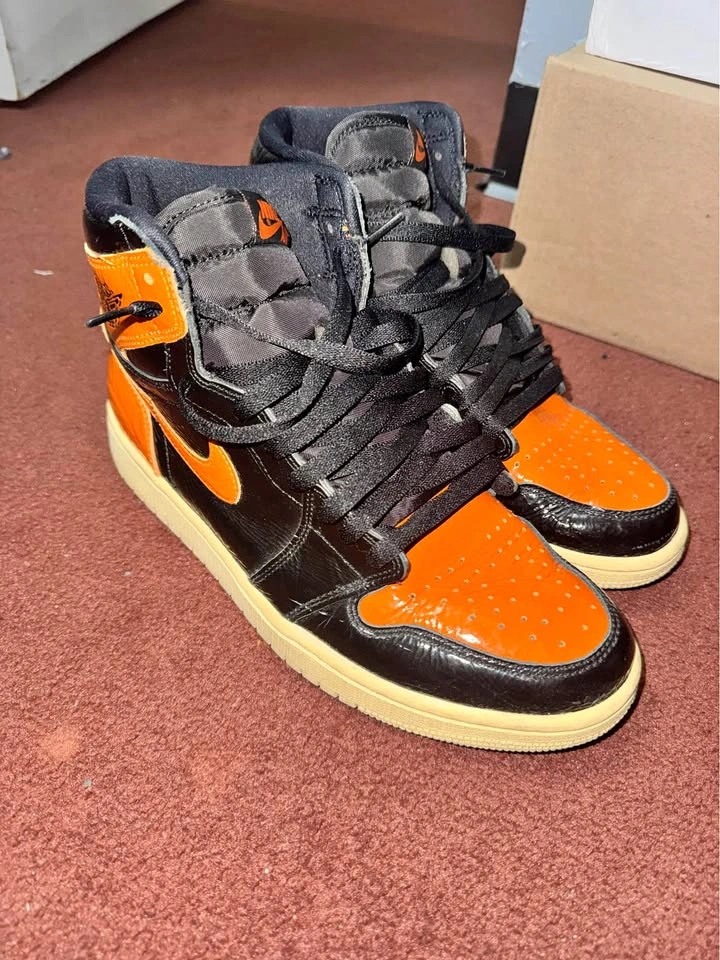 Nike Air Jordan 1 Retro High OG Shattered Backboard 3.0