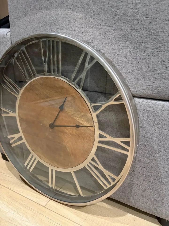 Decorative Wall Clock - Rustic Wood & Metal Design - photo 4