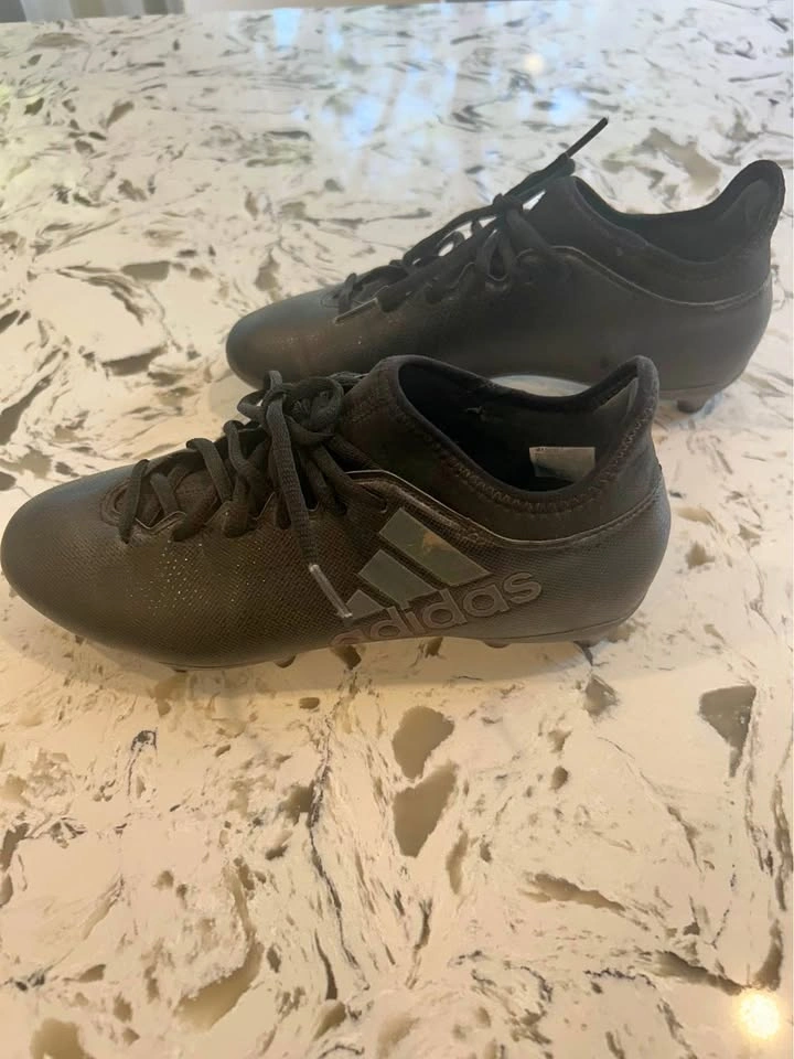 Adidas Techfit for women size 7.5 US