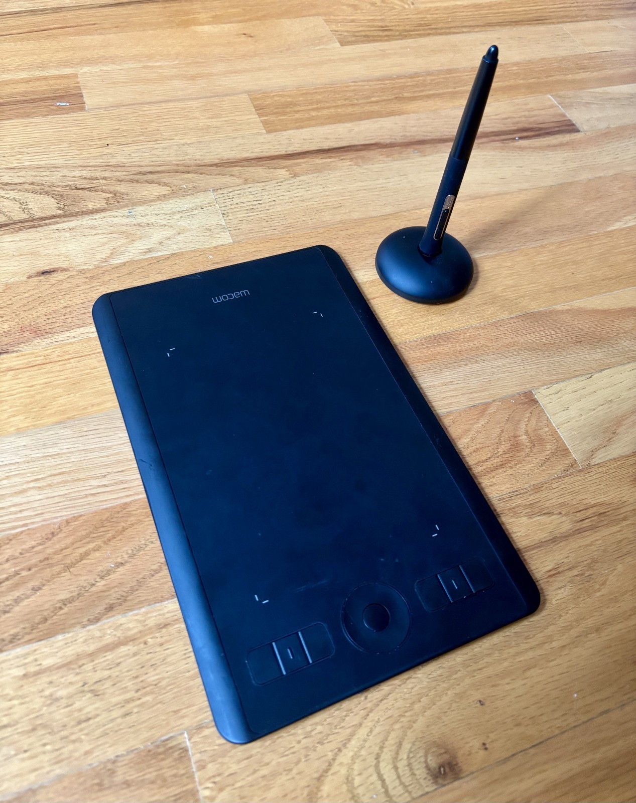 Wacom Intuos Pro Small PTH-460 — Tested Working w/ Pen & Stand