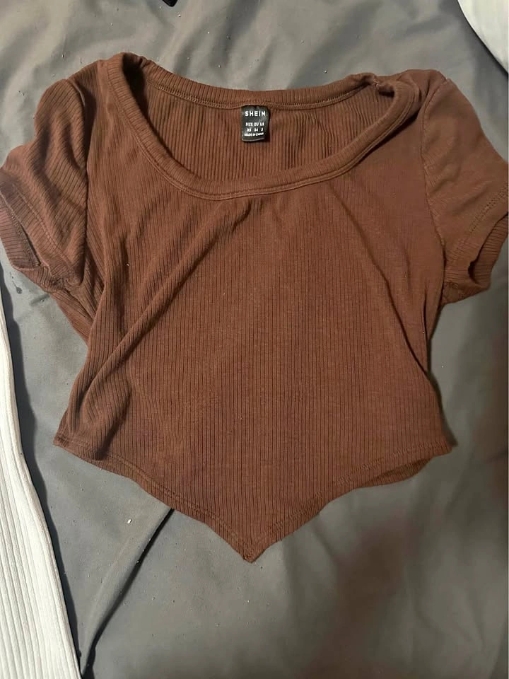 SHEIN Brown Ribbed Short Sleeve Crop Top - Size XS