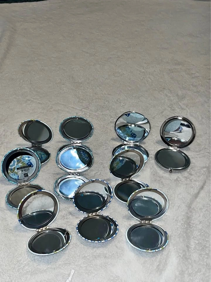 Lot of 10 Compact Mirrors