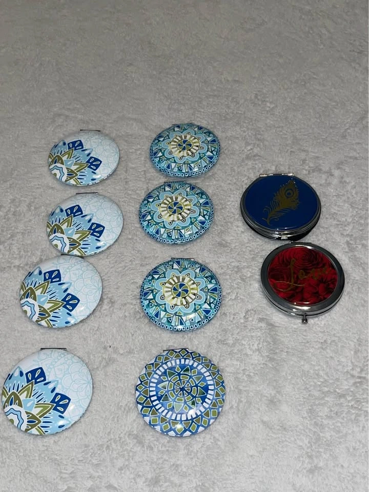 Lot of 10 Compact Mirrors - photo 2