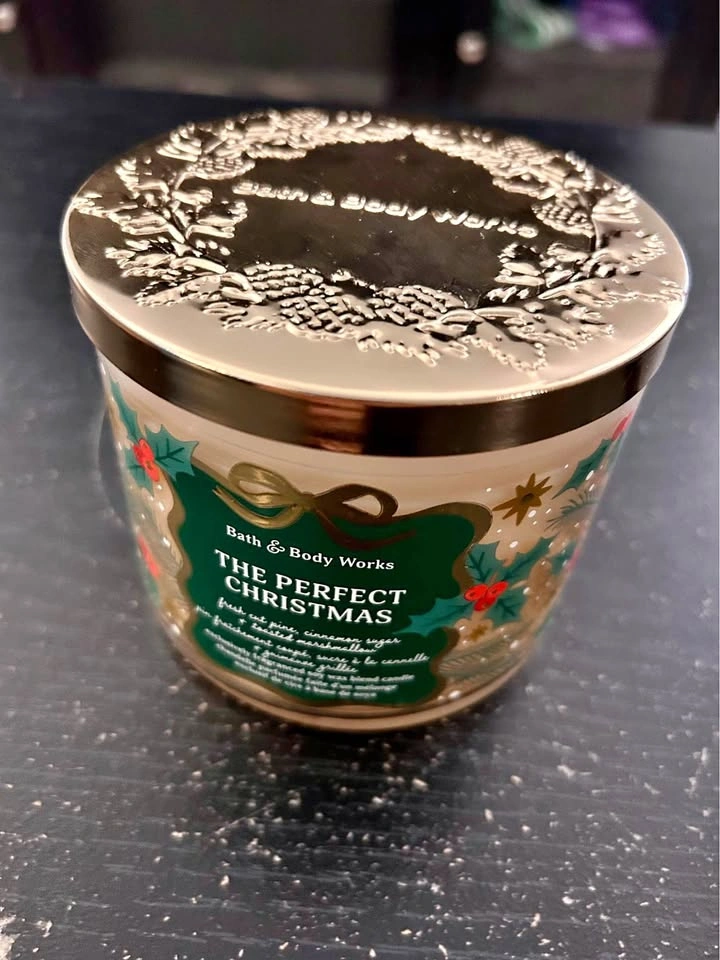 Bath & Body Works The Perfect Christmas 3-Wick Candle