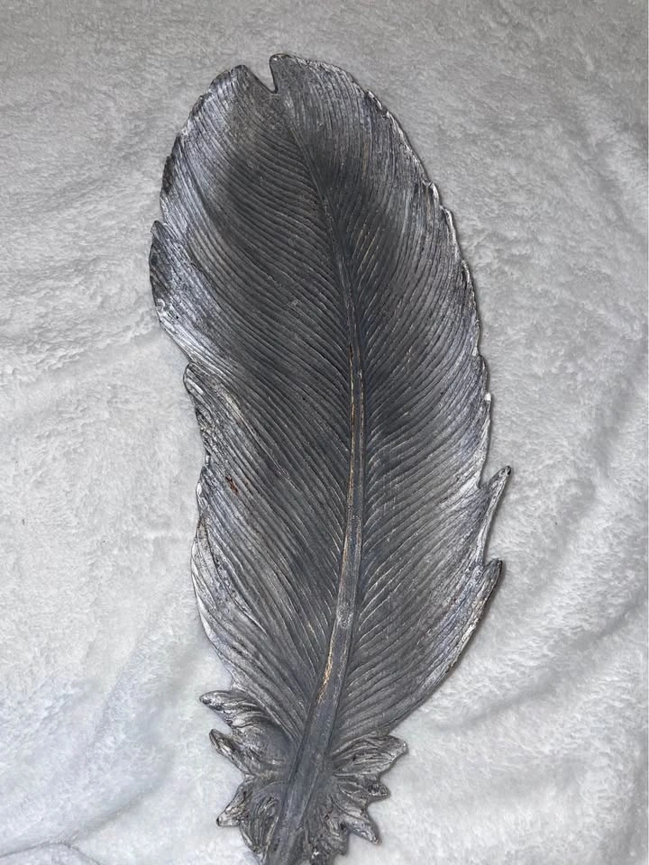 Decorative Feather Planter Tray - photo 4