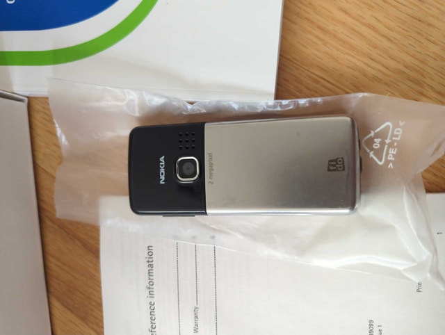 Nokia 6300 Cell Phone (brand new) - photo 3