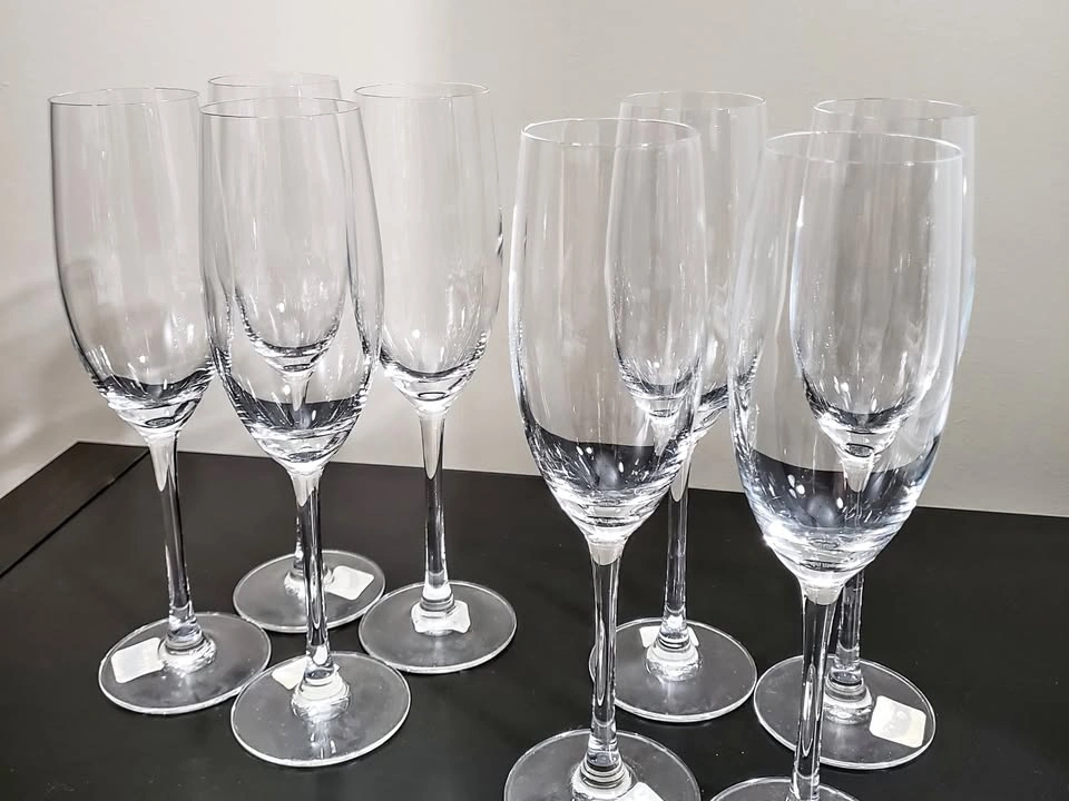 BRAND NEW! 8 Threshold Champagne Flutes 16 oz (Engravable glass)