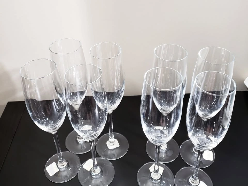 BRAND NEW! 8 Threshold Champagne Flutes 16 oz (Engravable glass) - photo 2