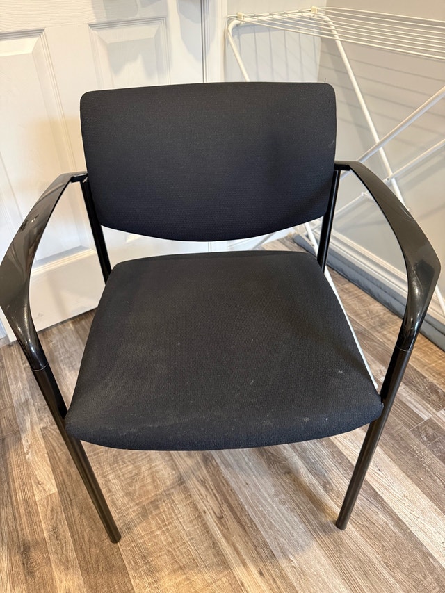 FABRIC OFFICE CHAIR