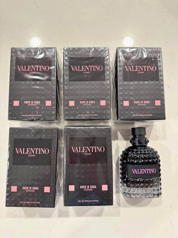 Valentino Born in Roma Intense Perfume 100ml