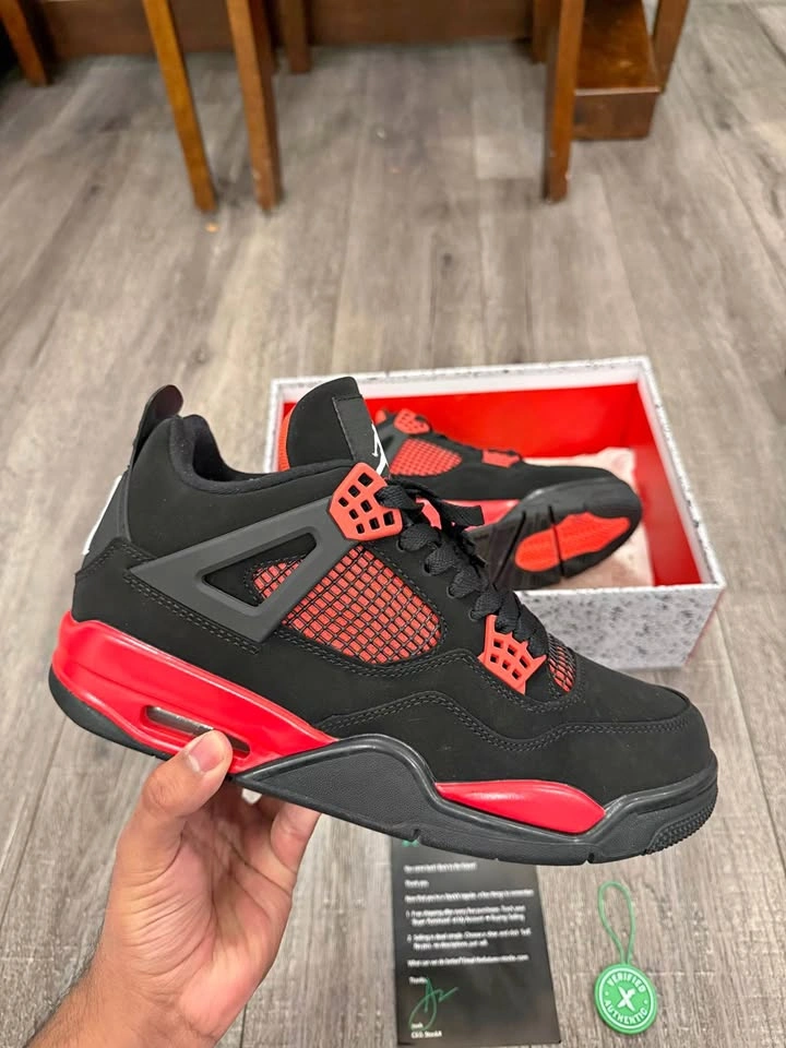 Jordan 4 Retro - Red Thunders
