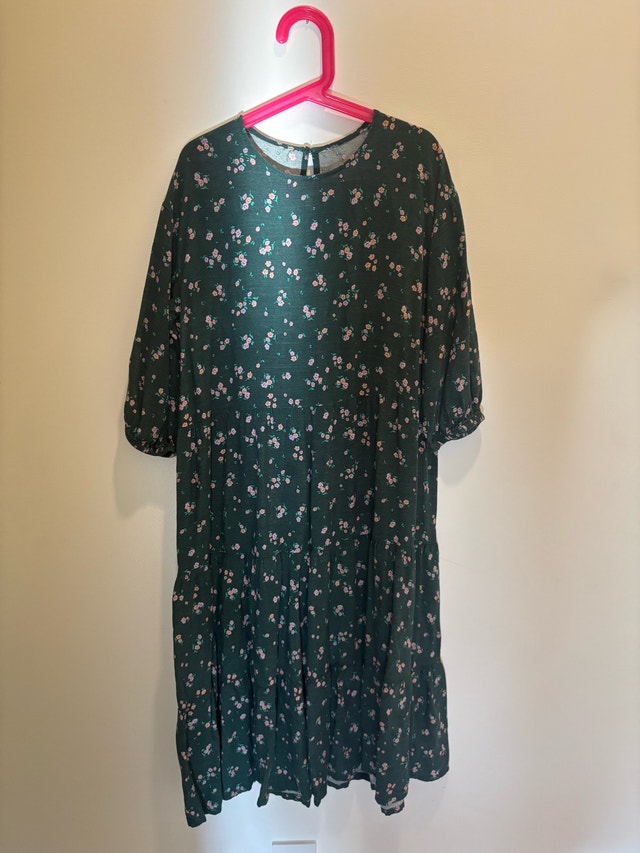 H&M Girls Green Floral Tiered Boho Midi Dress Size 13-14 Y