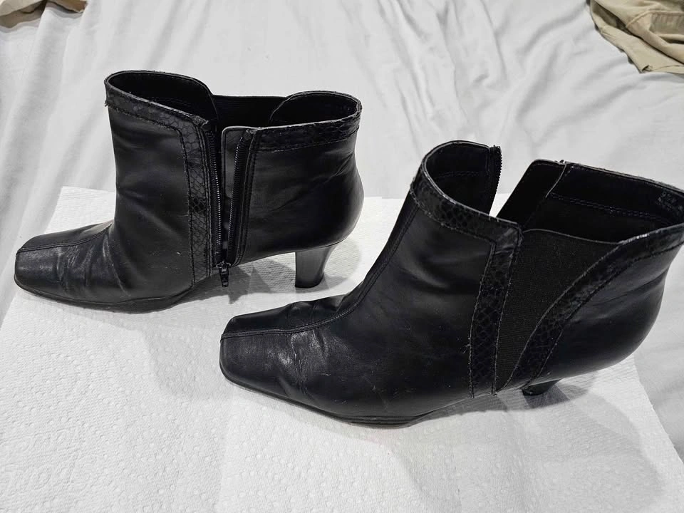 Black Leather Square Toe Ankle Boots - photo 2