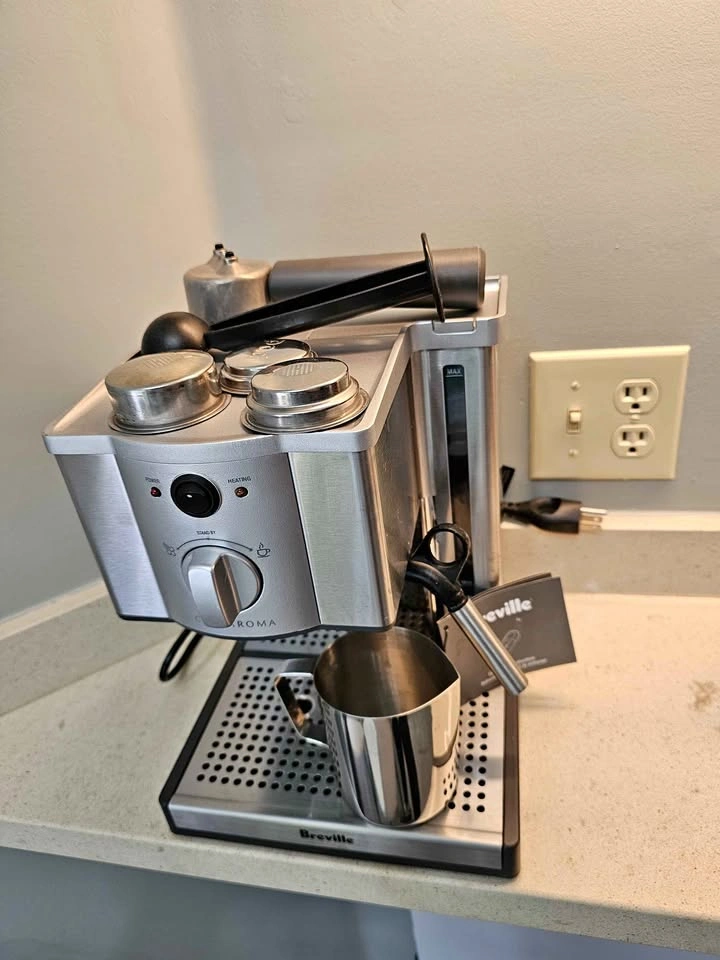 Breville Cafe Roma Espresso Machine