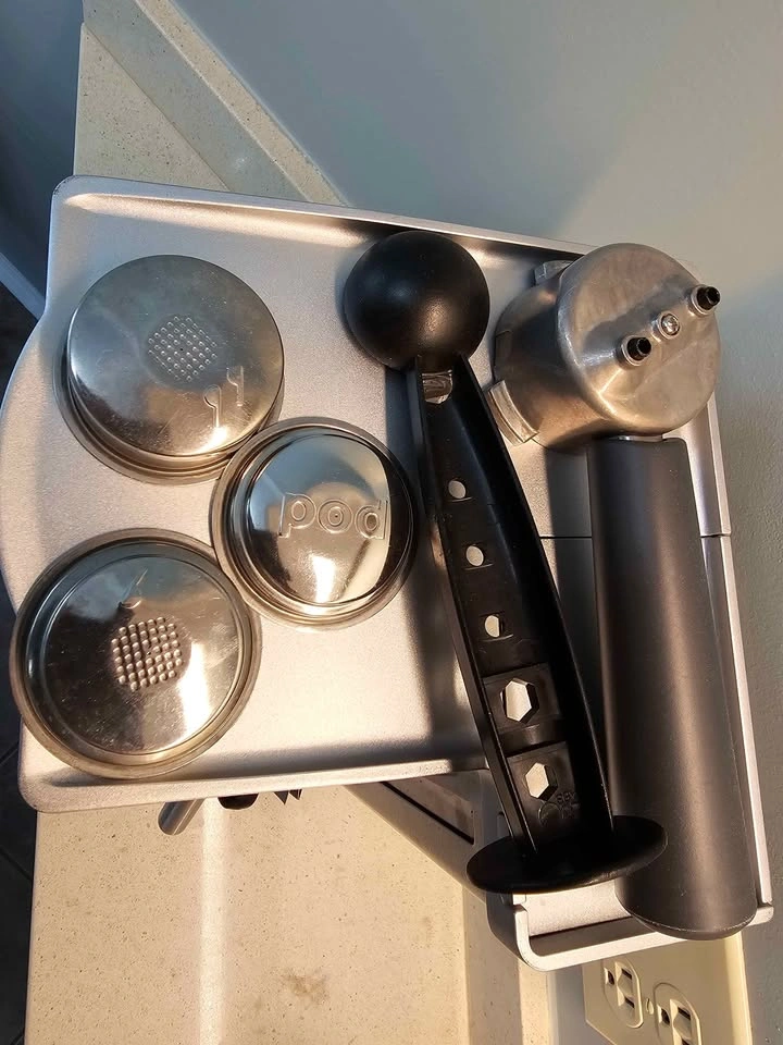 Breville Cafe Roma Espresso Machine - photo 5