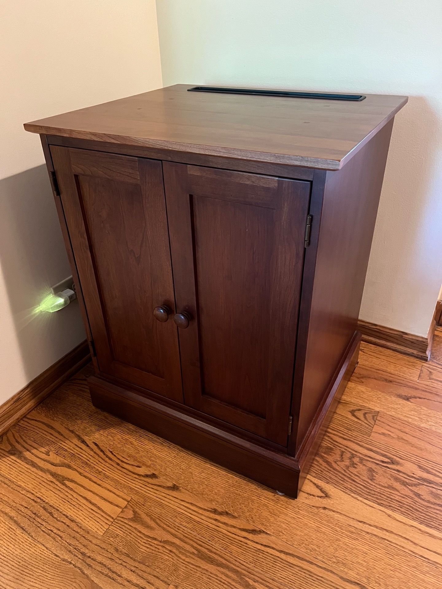 ETHAN ALLEN PRINTER/FACSIMILE STAND /CABINET