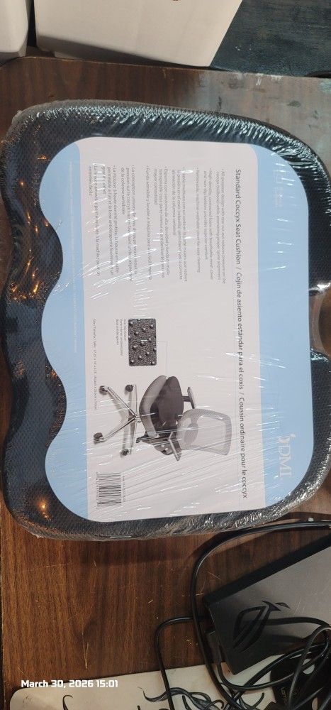 Coccyx Seat Cushion (Memory Foam) – NEW, Unopened $20 Obo