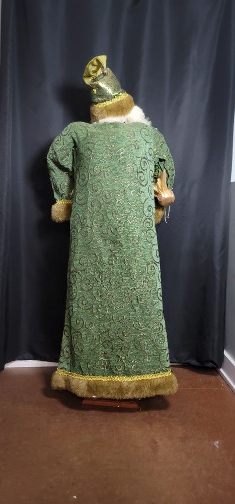 5ft Santa Statue - Lifelike - Decorative $250 OBO - photo 3