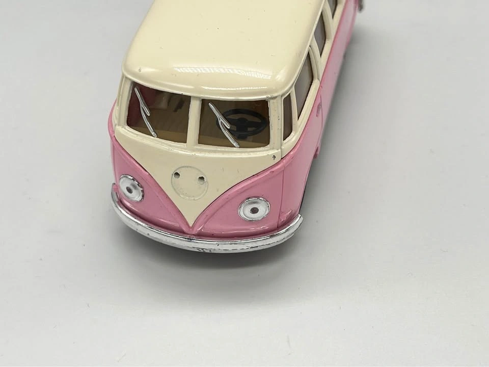 Kinsmart 1962 Volkswagen Classical Bus Toy Car Pink/Cream 1:32 S - photo 2