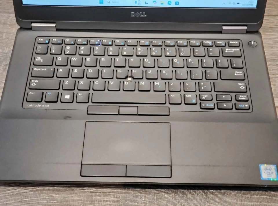14" Dell Laptop, Intel i5, 8GB RAM, 256GB SSD, Backlit Keyboard - photo 2
