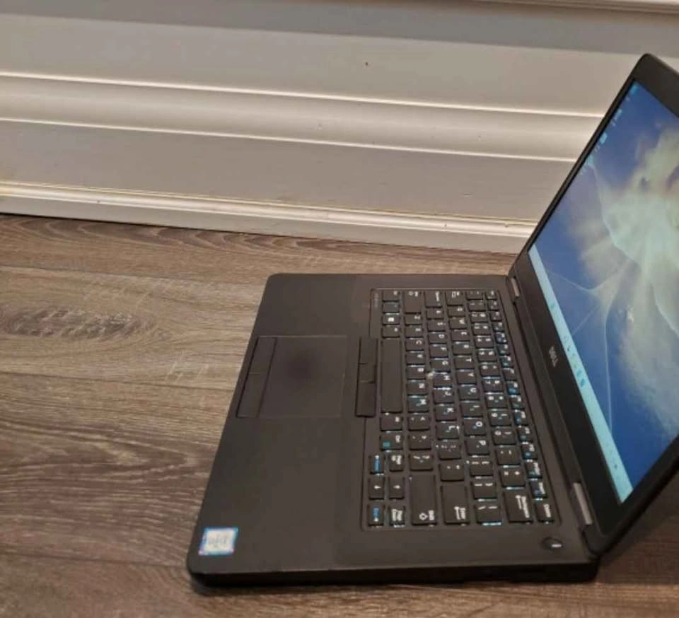 14" Dell Laptop, Intel i5, 8GB RAM, 256GB SSD, Backlit Keyboard - photo 4