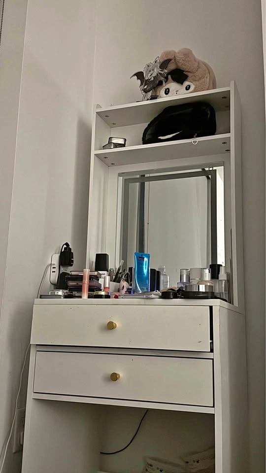 Small Vanity Desk