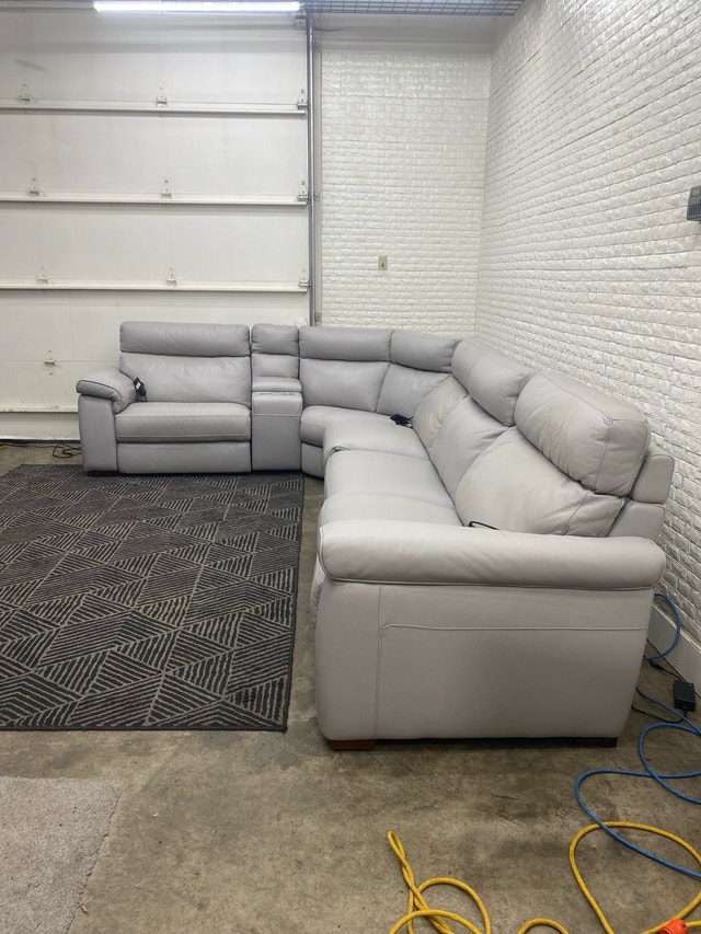 FREE DELIVERY Large Sectional - photo 3