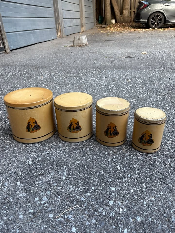 Vintage Metal Canister Set – circa 1940s | 4 Pieces + Lids - photo 2