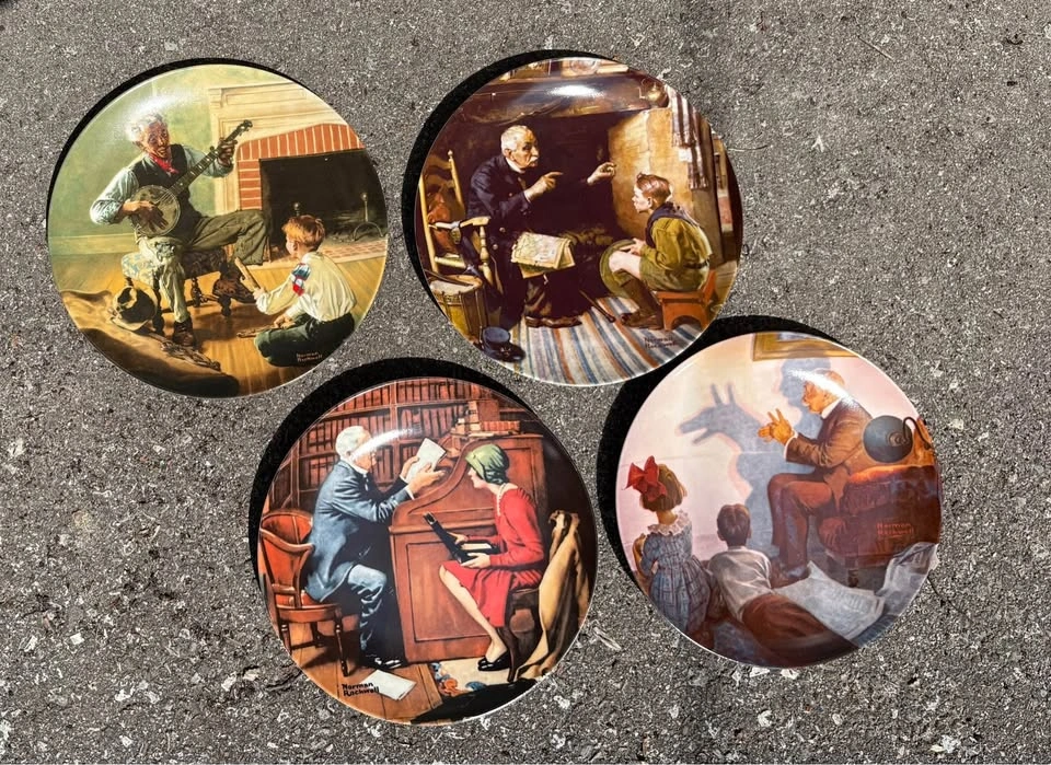 Decorative antique collector plates (LOT)