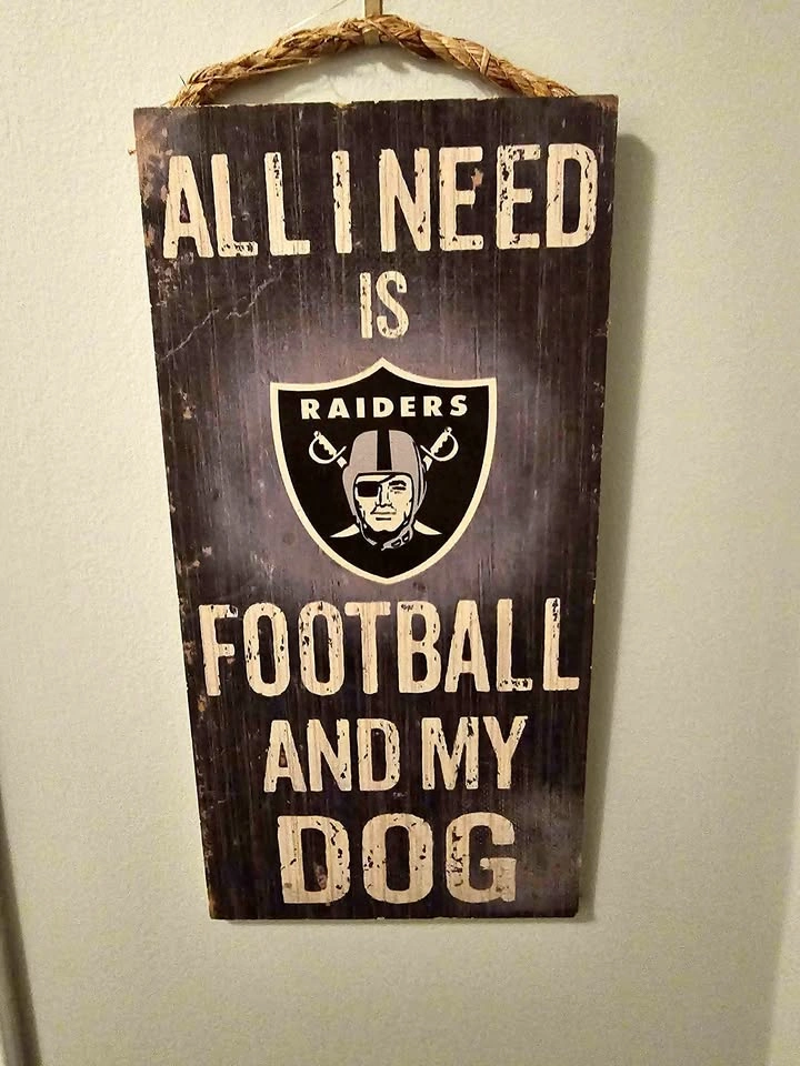NFL Las Vegas Raiders Wooden Wall Sign