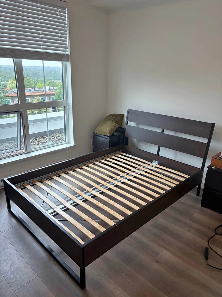 IKEA WOOD/METAL LEG SIZE DOUBLE BED FRAME