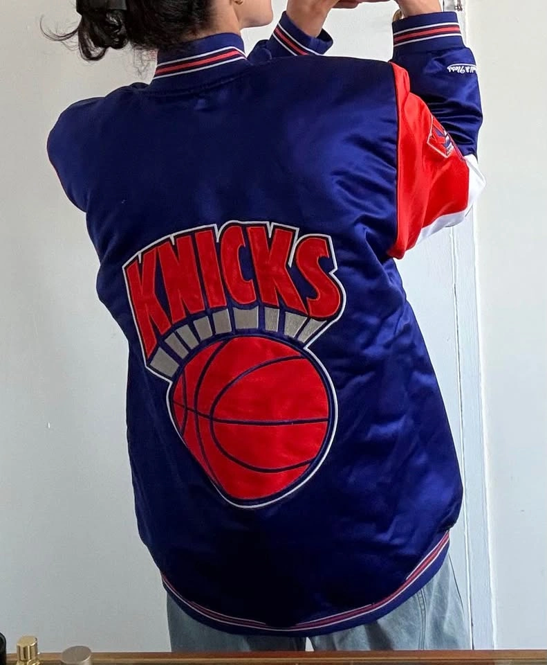 Knicks Mitchell & Ness Bomber Jacket - Youth XL - photo 2
