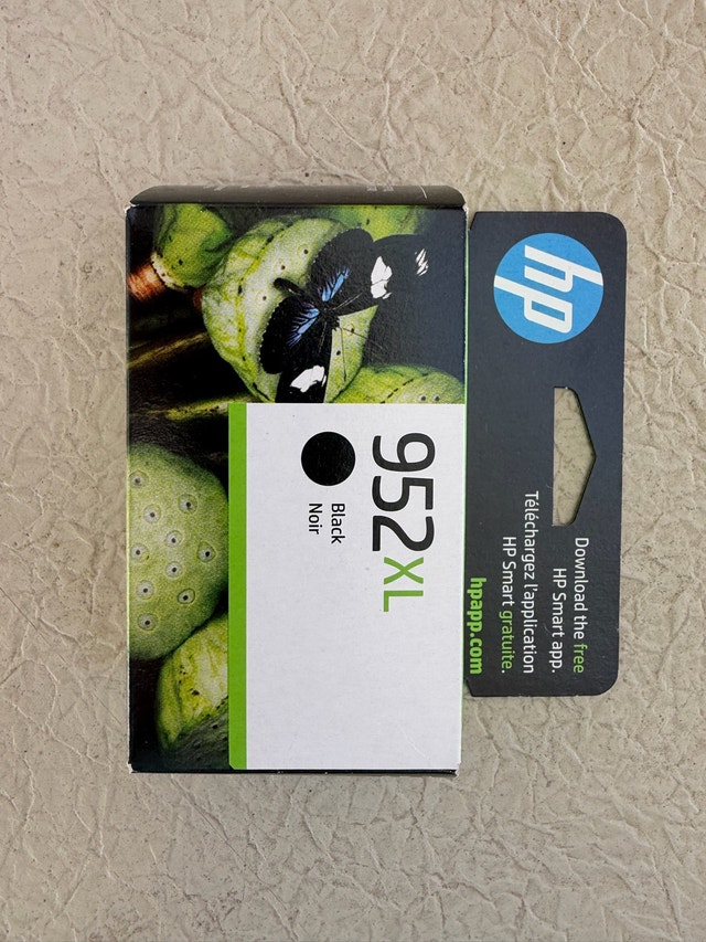 HP OfficeJet Pro 8710 - photo 2