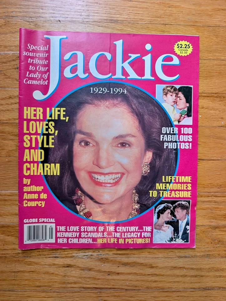 Jackie Kennedy Onassis Globe Special Souvenir Tribute Magazine
