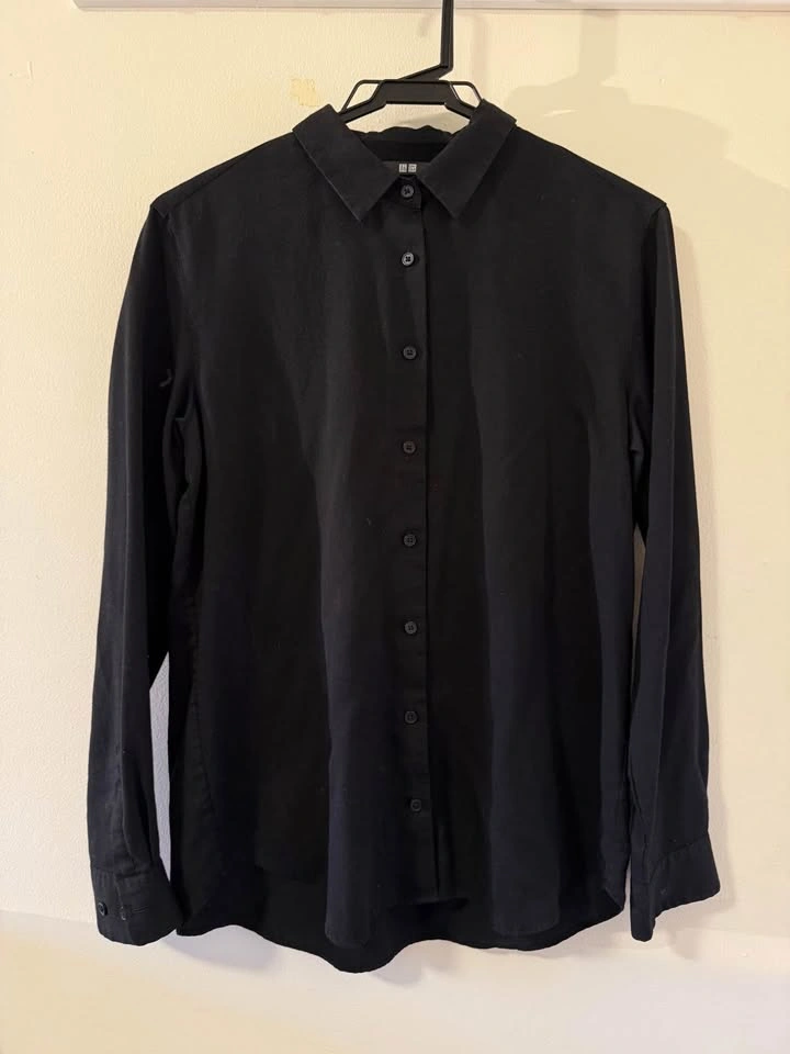 Uniqlo Black Shirts