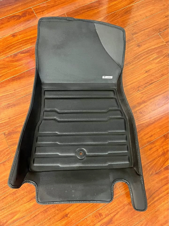 2017-24 Nissan Kicks waterproof TuxMat