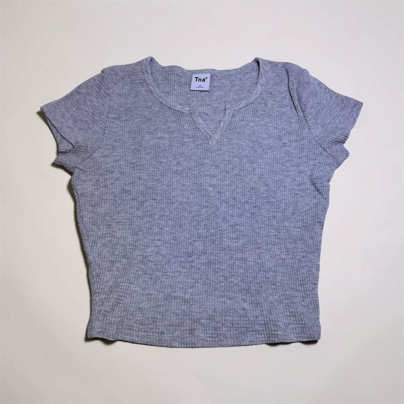 TNA, H&M, Garage Tees Bundle - photo 5