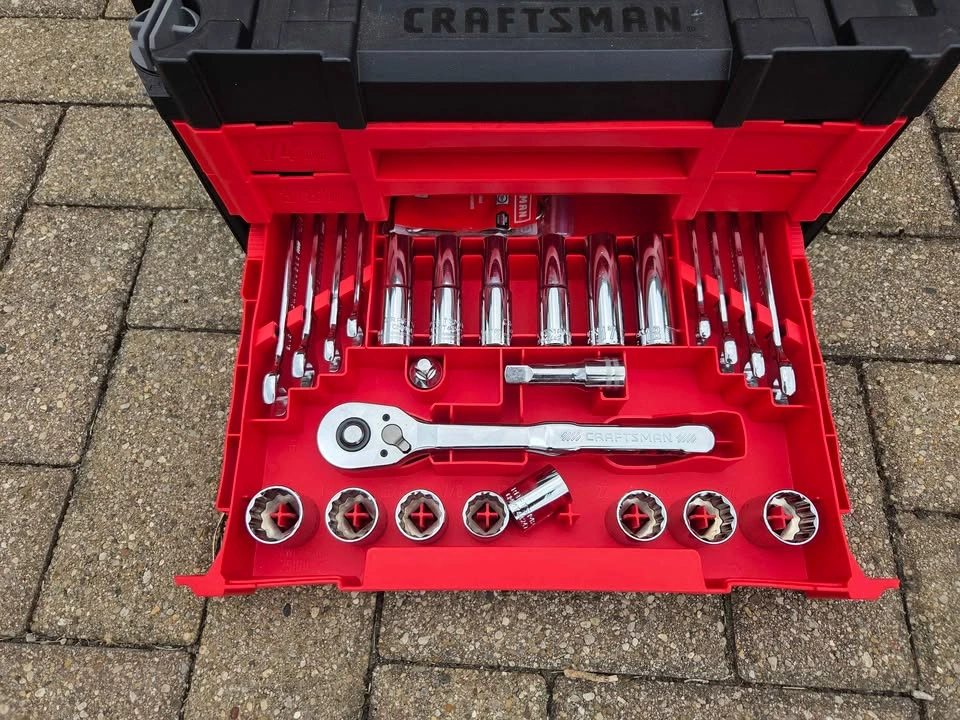 Craftsman 262pc Socket Set - photo 4