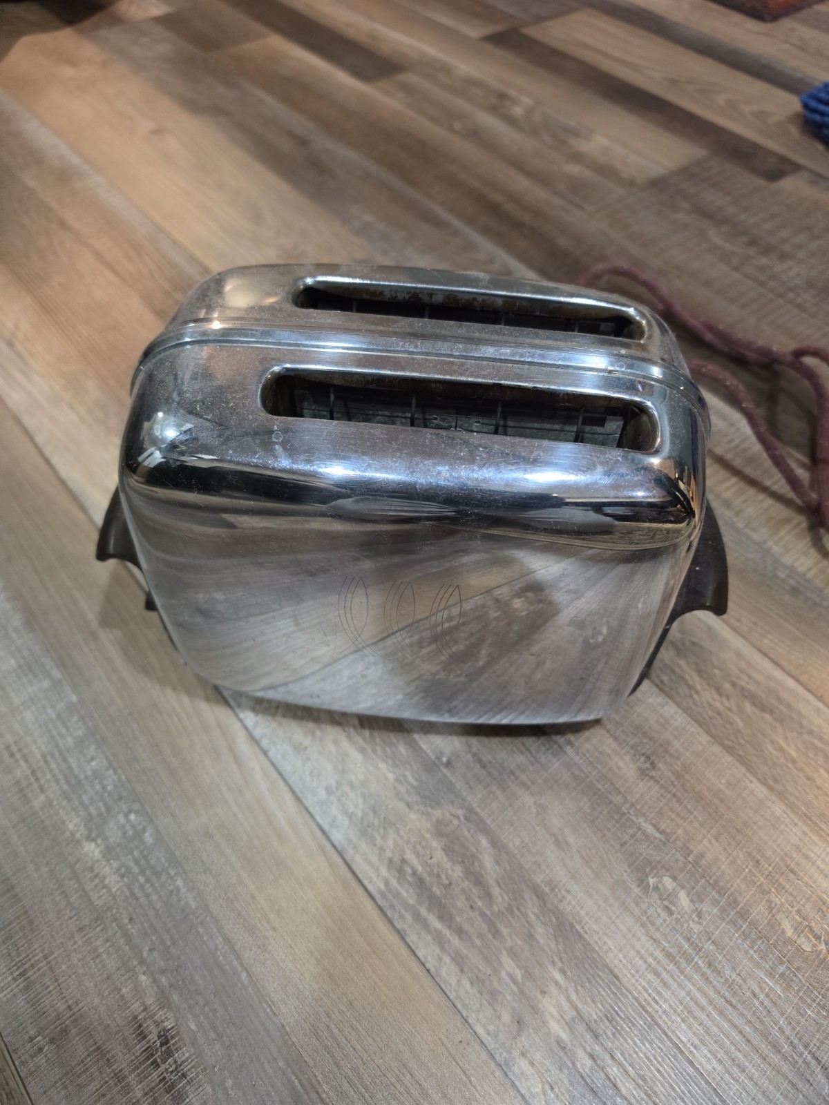Vintage 1950s Chrome 2-Slice Toaster