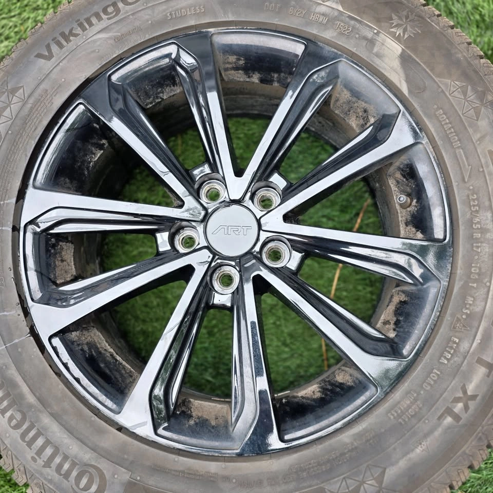 225/65/17 Continental winter tires 85% tread with ART alloy rims - photo 3