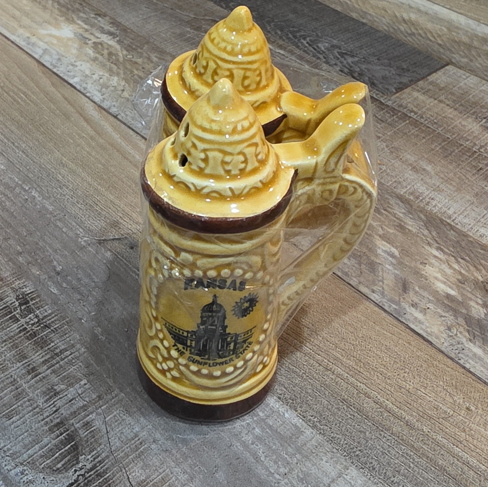 Vintage Kansas Sunflower State Ceramic salt/pepper shakers